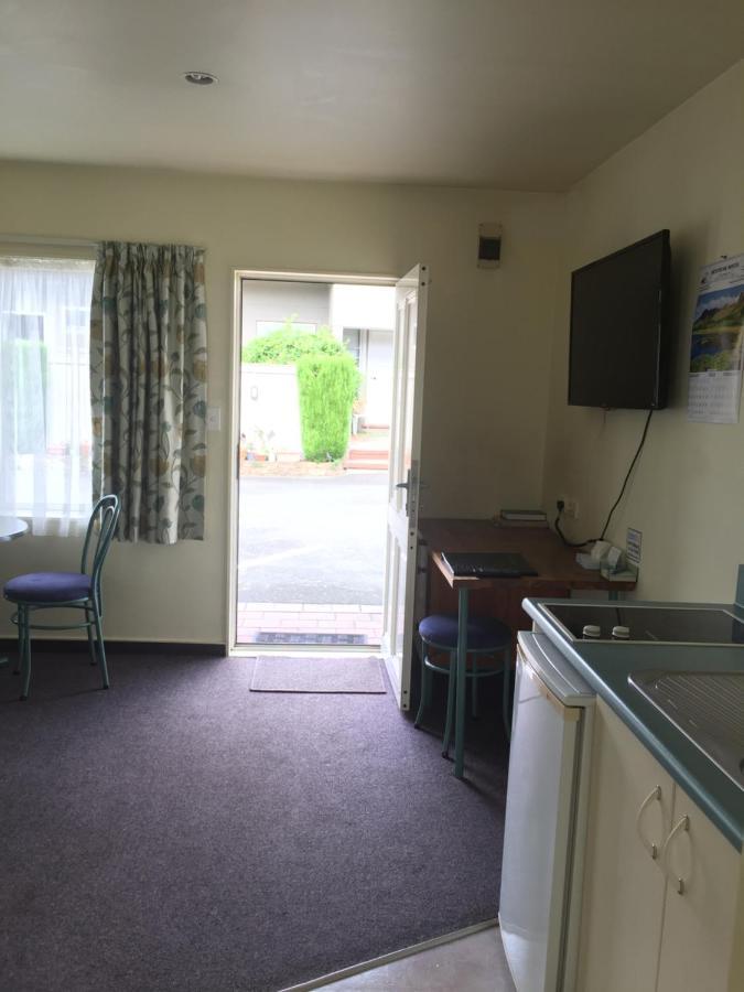Bentons Motel Левін Екстер'єр фото