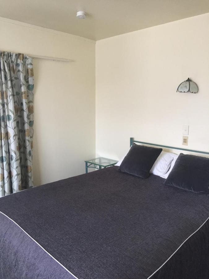 Bentons Motel Левін Екстер'єр фото